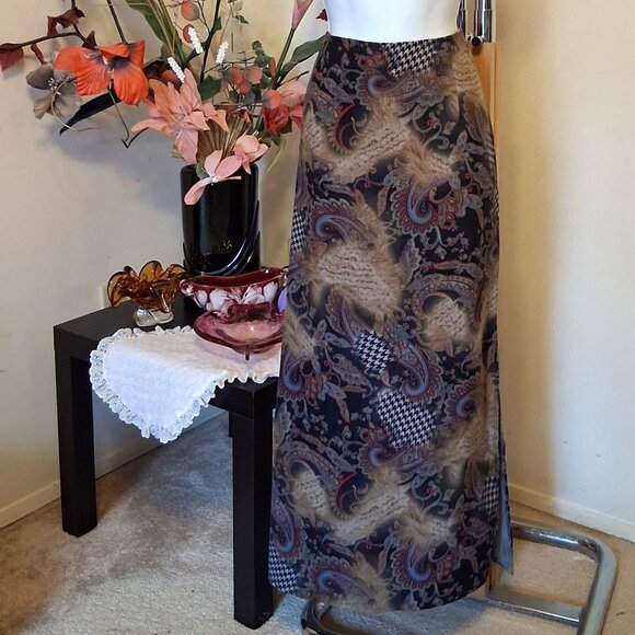 Preowned Dino Floral Printed Long Lightweight Skirt Summer Spring Fall Skirts 8 - Picture 1 of 9